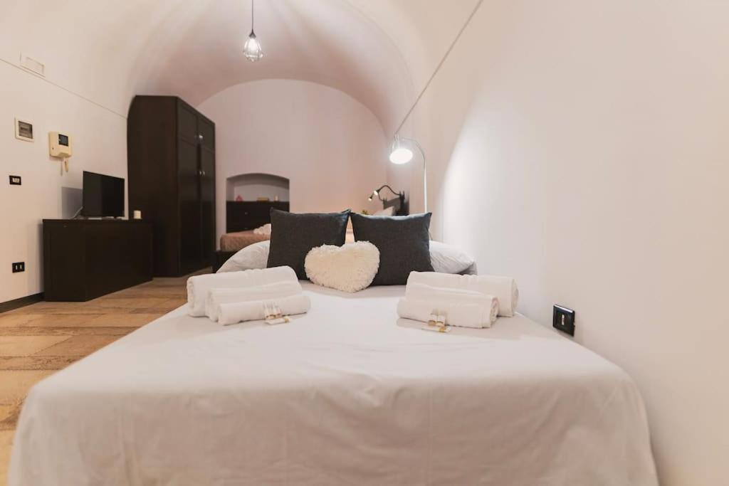Trani -Suite ❉Marmor - Elegante Casa Storica ❉ Eksteriør bilde